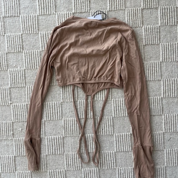 DUCIE Ribbed Crop Top (NWT) - Picture 5 of 5
